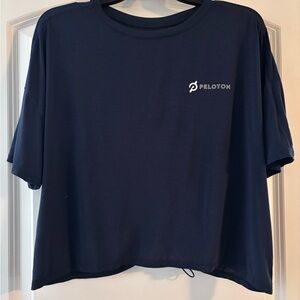 Peloton cropped tshirt with bungee in back!